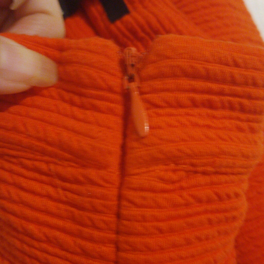 Forever 21 Women's Dark Orange Pleated Mini Skirt Size Small - Picture 3 of 4